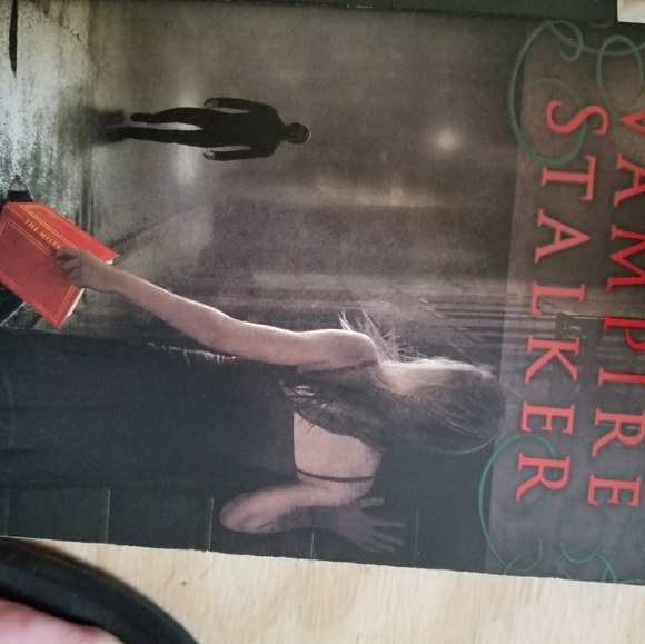 Books - Picture 6 of 8